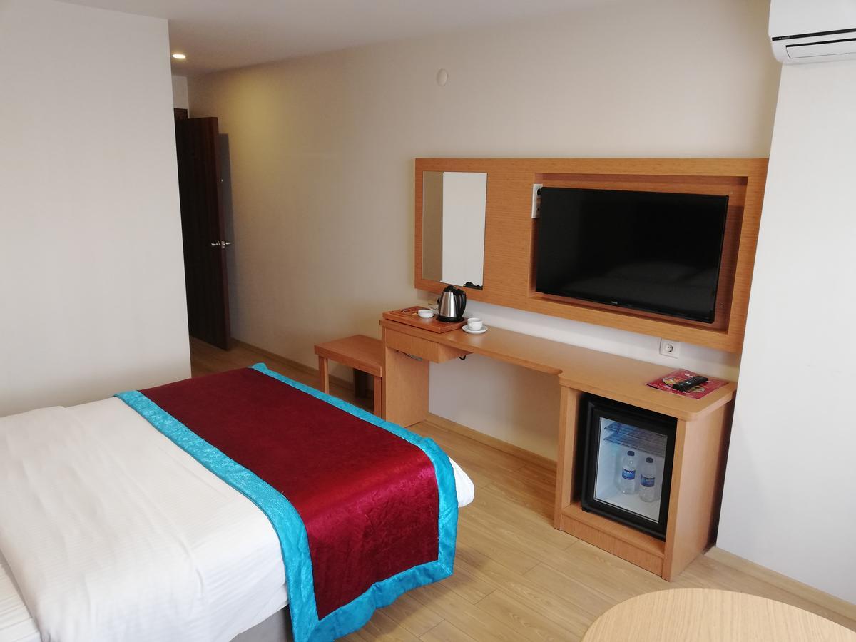 Bursa Sahin Hotel ภายนอก รูปภาพ