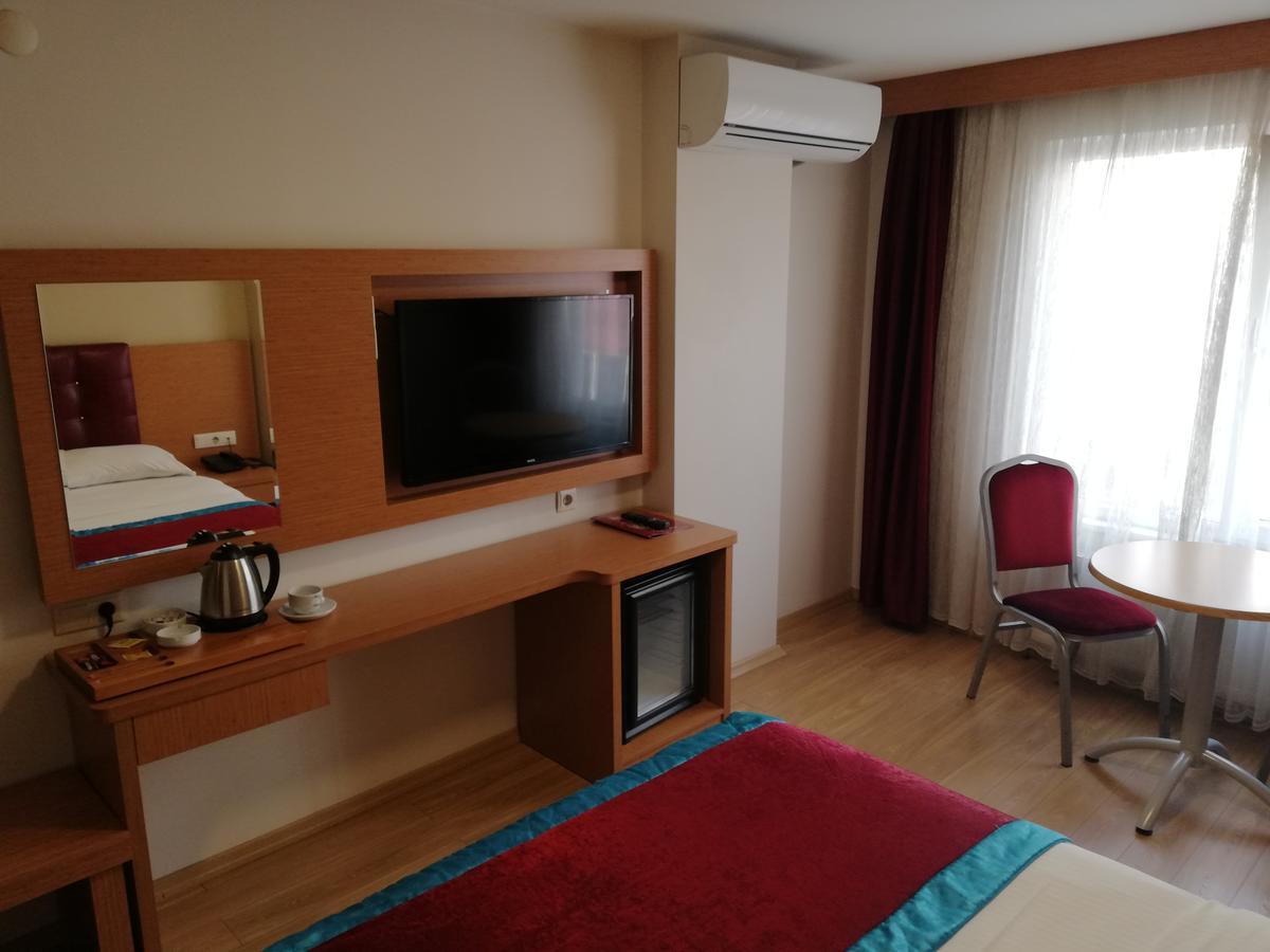 Bursa Sahin Hotel ภายนอก รูปภาพ